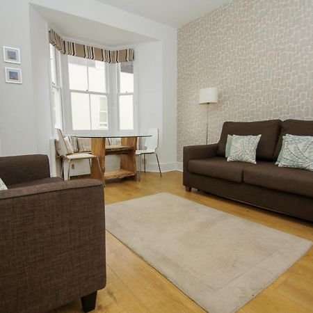 Marine Cottage - Parking - By Brighton Holiday Lets Екстериор снимка
