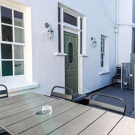 Marine Cottage - Parking - By Brighton Holiday Lets Екстериор снимка