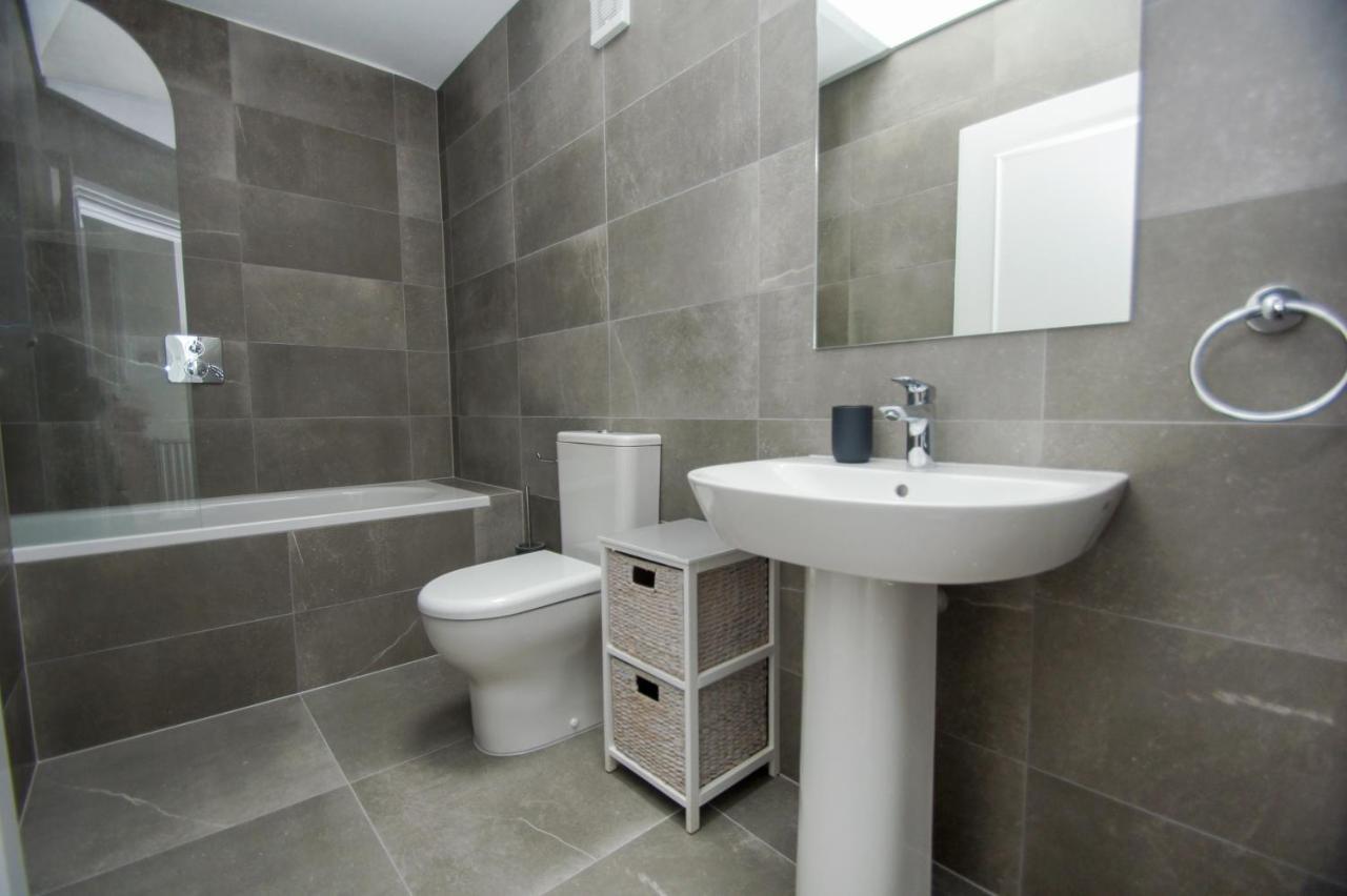 Marine Cottage - Parking - By Brighton Holiday Lets Екстериор снимка