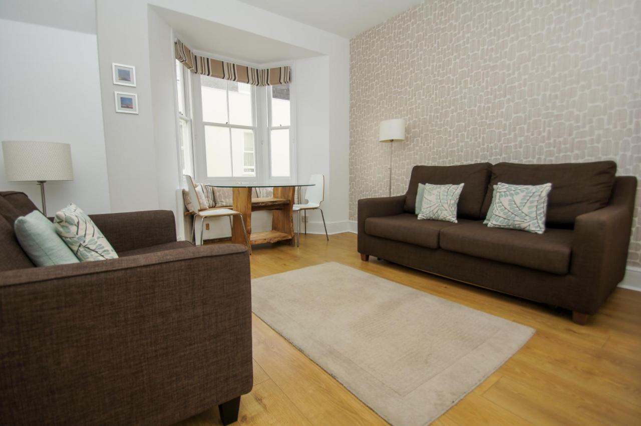 Marine Cottage - Parking - By Brighton Holiday Lets Екстериор снимка